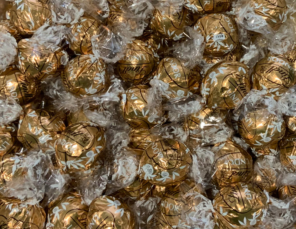 Fudge Swirl Milk Chocolate Lindt Lindor Chocolate Emporium