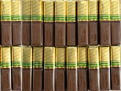 Merci | Nutty Milk Chocolate Mousse Stick | 10g