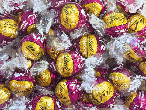 Mango & Passion Fruit Milk Chocolate Lindt Lindor