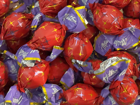 Milka | Biscoff Milk Chocolate Ball | 10g