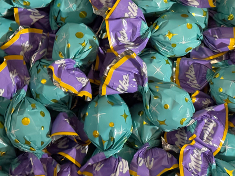 Milka | Caramel Nougat Milk Chocolate Ball | 10g