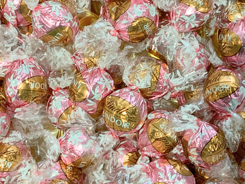 Neapolitan Chocolate Strawberry & Vanilla Lindt Lindor