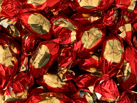 Lindt | Strawberry White Chocolate Cone | 10g