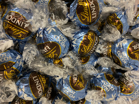 NEW | Hot Cocoa Dark & White Chocolate Lindt Lindor